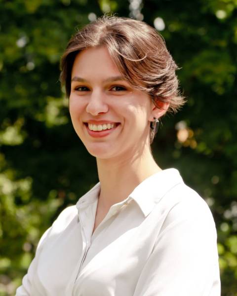 luise_j.jpg luise_j.jpg